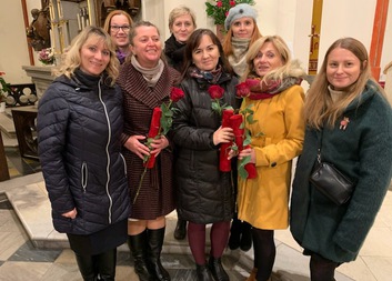 Tři pracovnice brodské charity převzaly ocenění v podobě Stříbrného kříže