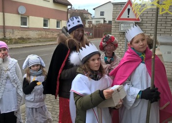 Vodní skauti z Přibyslavi se zapojili do Tříkrálové sbírky 