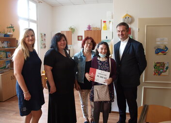 Charitativní Bazárek vynesl krásných 35.305 Kč. Peníze pomohou Lidunce s nákupem potřebného vozu